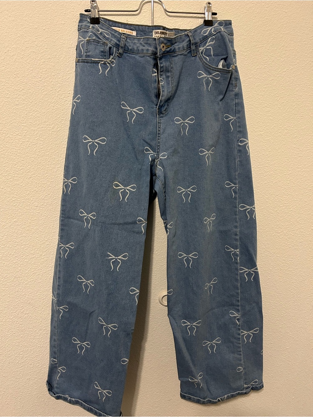 Embroidered Bow Straight Leg Jeans - Blue